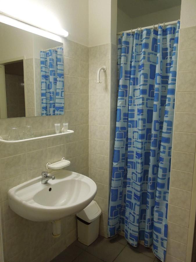 Hostel Masarykova Prague Luaran gambar