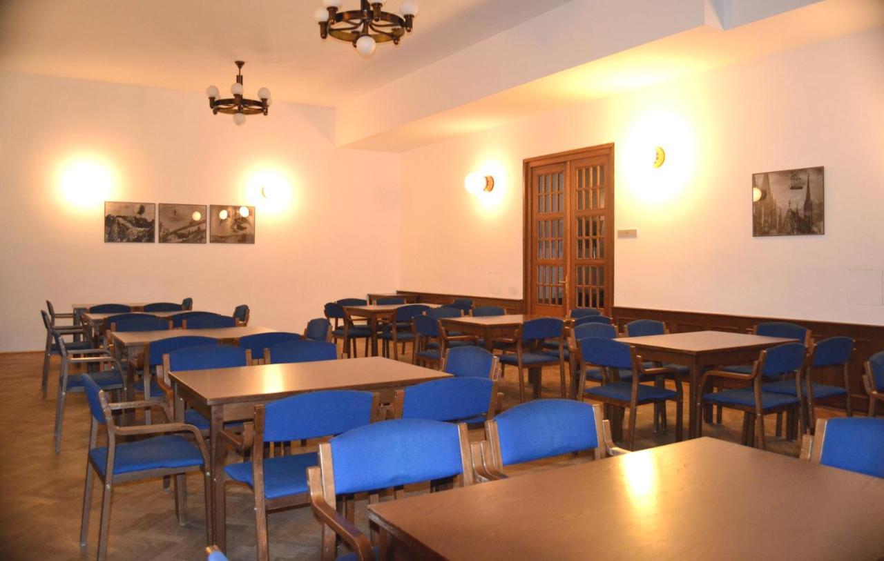Hostel Masarykova Prague Luaran gambar